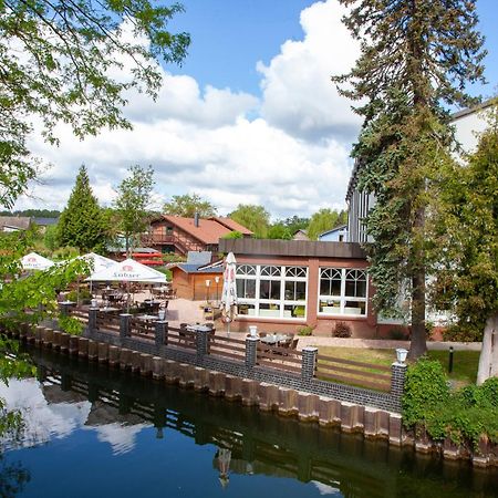 Seehotel Zum Loewen Strasen Extérieur photo