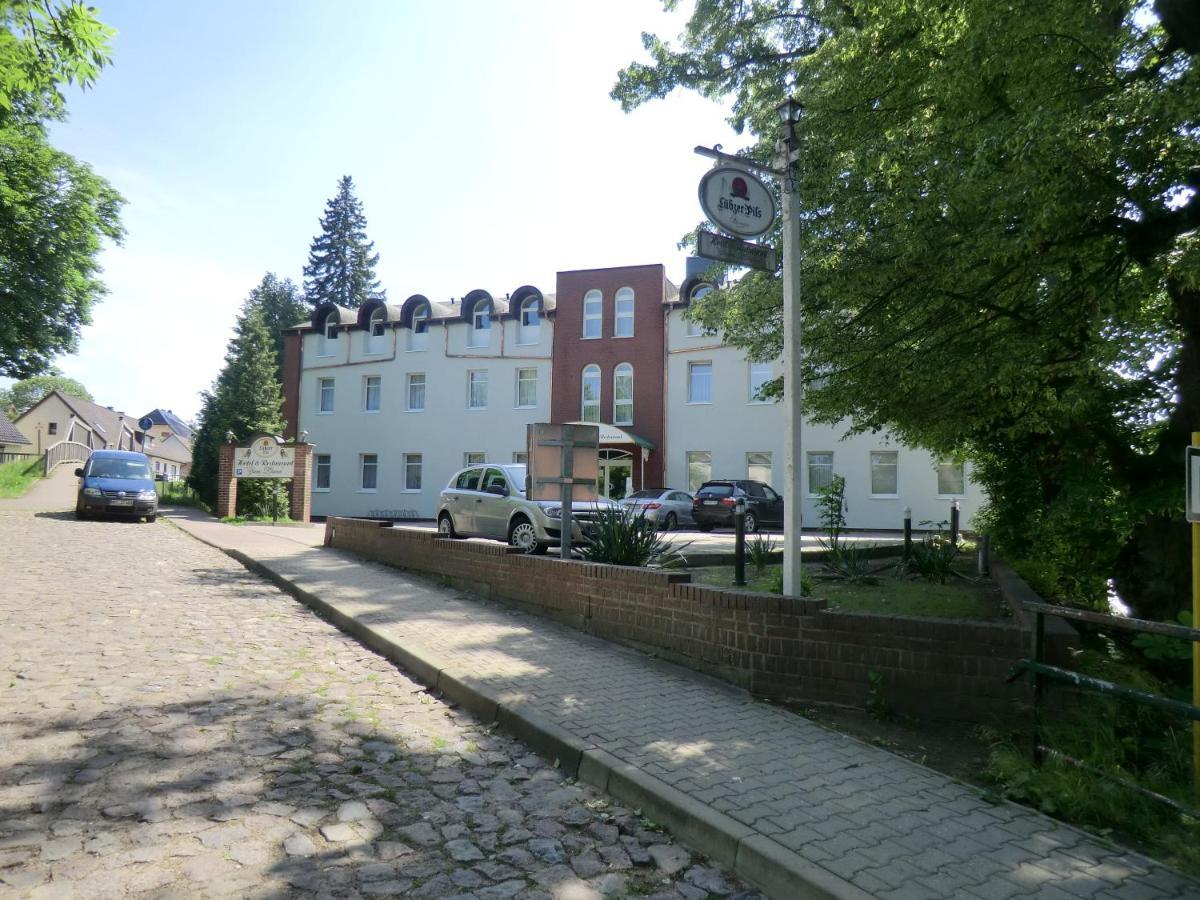 Seehotel Zum Loewen Strasen Extérieur photo