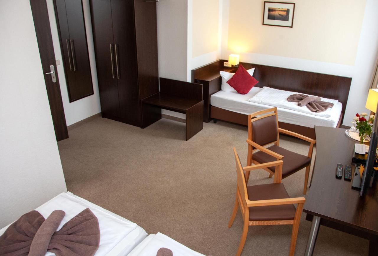 Seehotel Zum Loewen Strasen Extérieur photo